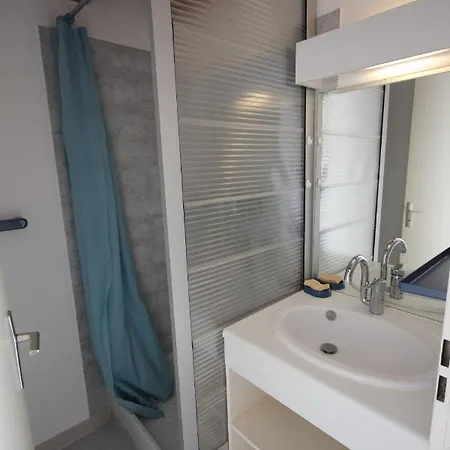 Villa Belle Climatisée 4-5 Couchages 2 Terrasses Piscine Commune Parking Dans Résidence Sécurisée 200m De La Lrma45