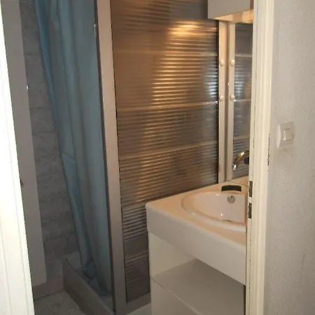 Villa Belle Climatisee 4-5 Couchages 2 Terrasses Piscine Commune Parking Dans Securisee 200m De La Lrma45 *