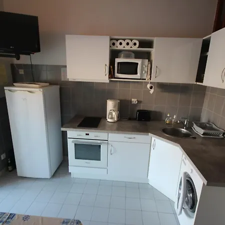Belle Climatisee 4-5 Couchages 2 Terrasses Piscine Commune Parking Dans Securisee 200m De La Lrma45 * Portiragnes