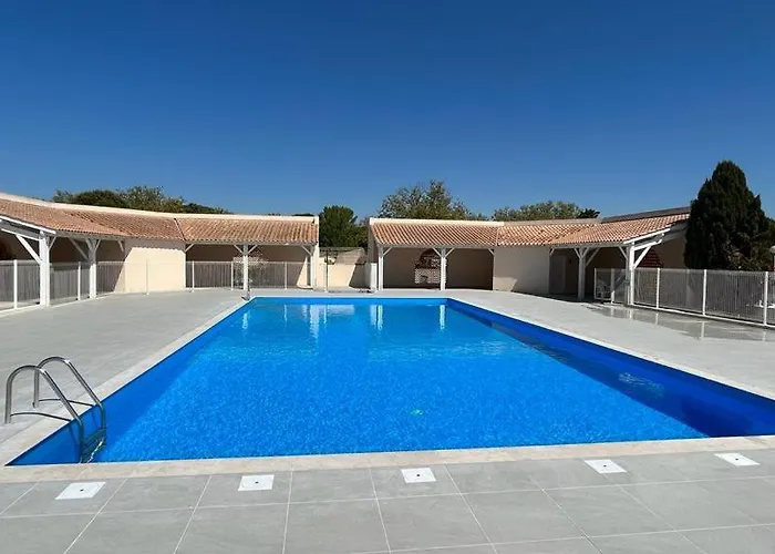 Belle Climatisee 4-5 Couchages 2 Terrasses Piscine Commune Parking Dans Securisee 200m De La Lrma45
